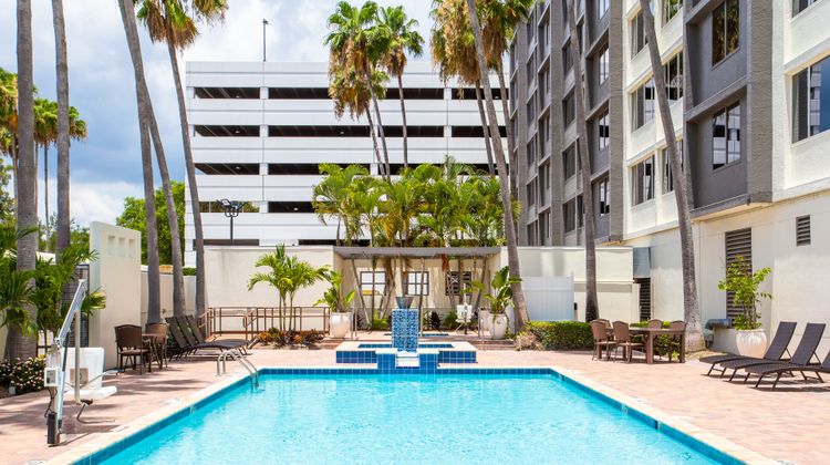 Holiday Inn Tampa Westshore Airport Pool
