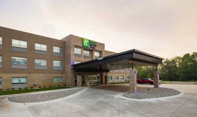 Holiday Inn Express & Suites Portage Exterior