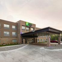 Holiday Inn Express & Suites Portage