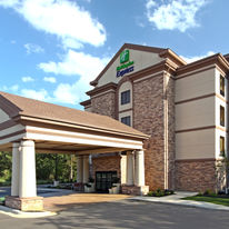 Holiday Inn Express Hotel & Sts Maumelle