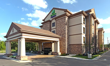 Holiday Inn Express Hotel & Sts Maumelle
