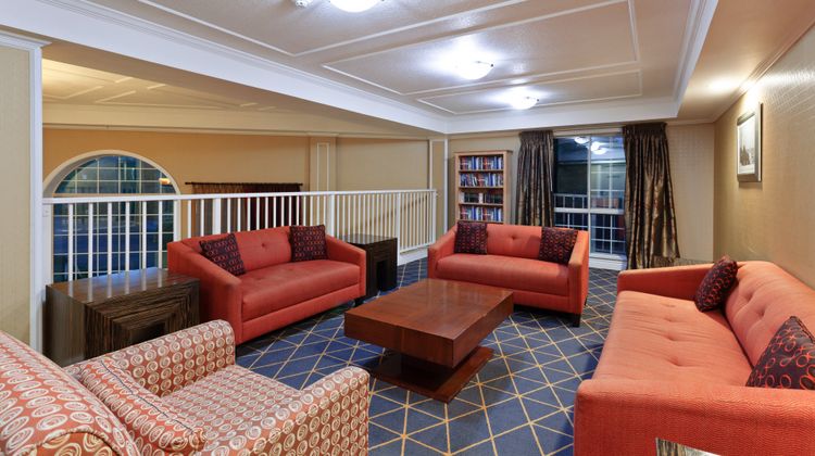 Holiday Inn San Mateo Recreation