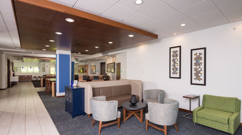 <b>Holiday Inn Express & Suites Portage Lobby</b>. Images powered by <a href="https://www.leonardoworldwide.com/" title="Leonardo Worldwide" target="_blank">Leonardo</a>.