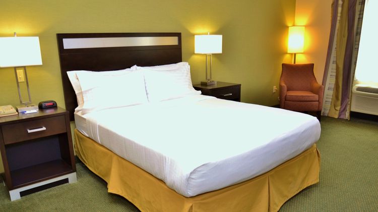 Holiday Inn Express Room