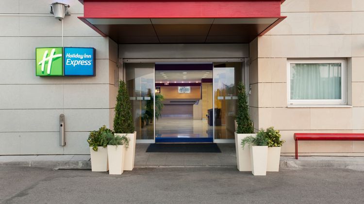 Holiday Inn Express Madrid-Alcorcon Exterior