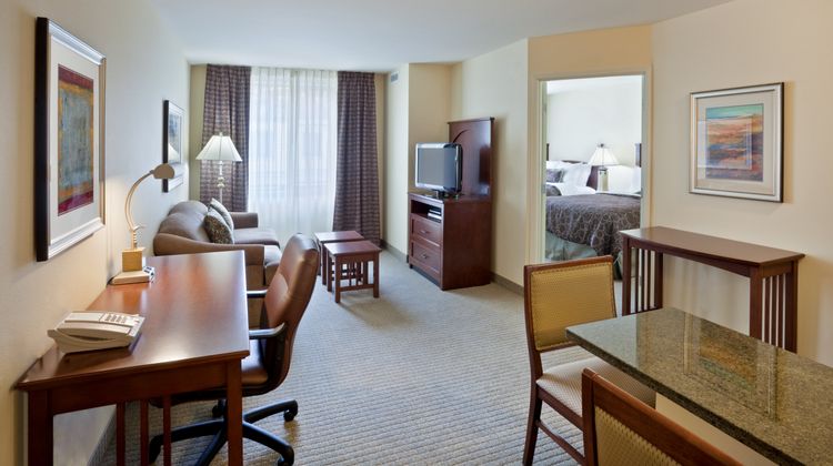 Staybridge Suites Seattle North-Everett Suite