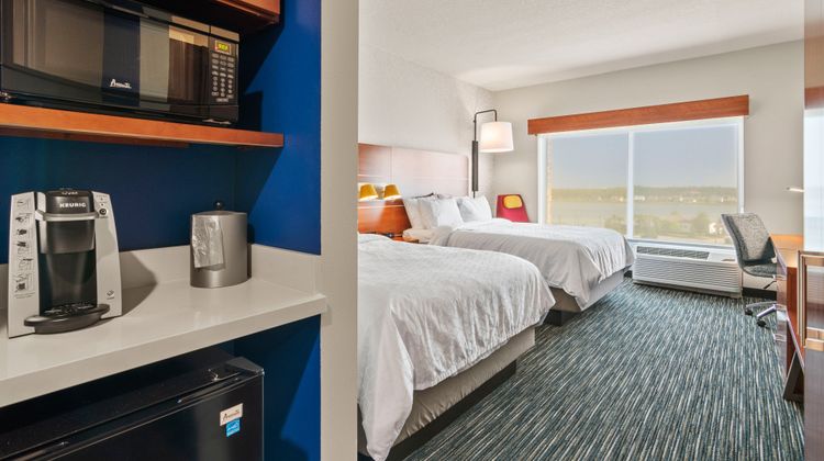 Holiday Inn Express & Suites LBV Area Room