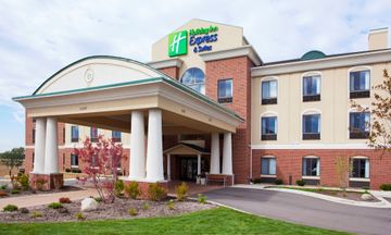 Holiday Inn Express Hotel & Suites