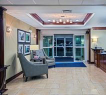 Holiday Inn Express Lobby