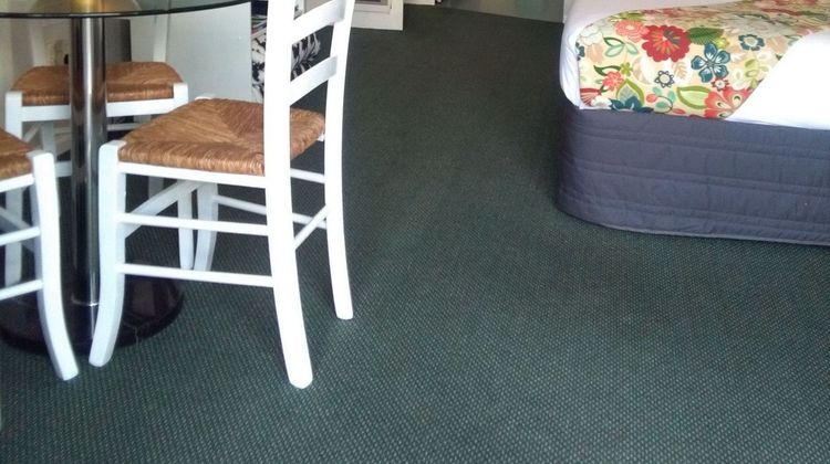 Colonial Lodge Motel Room