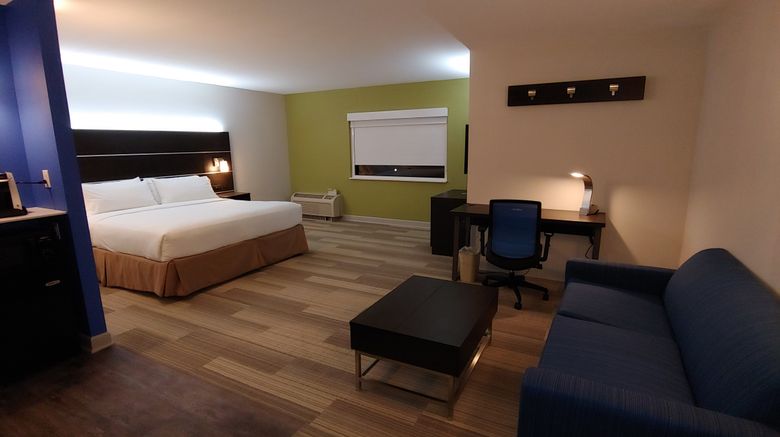 <b>Holiday Inn Express Suite</b>. Images powered by <a href="https://www.leonardoworldwide.com/" title="Leonardo Worldwide" target="_blank">Leonardo</a>.