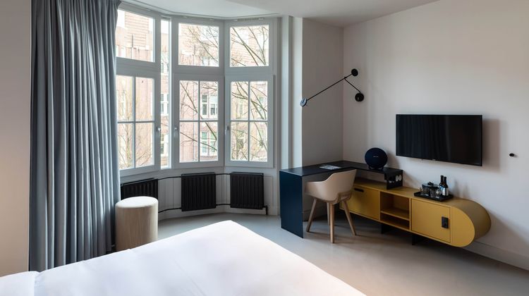 Conscious Hotel Museum Square Room
