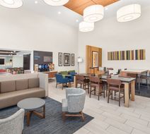 Holiday Inn Express & Suites Greenville Lobby