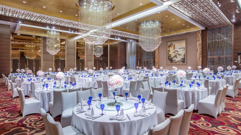 <b>Crowne Plaza Huangshan Yucheng Ballroom</b>. Images powered by <a href="https://www.leonardoworldwide.com/" title="Leonardo Worldwide" target="_blank">Leonardo</a>.