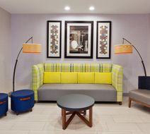 Holiday Inn Express/Suites Dothan North Lobby