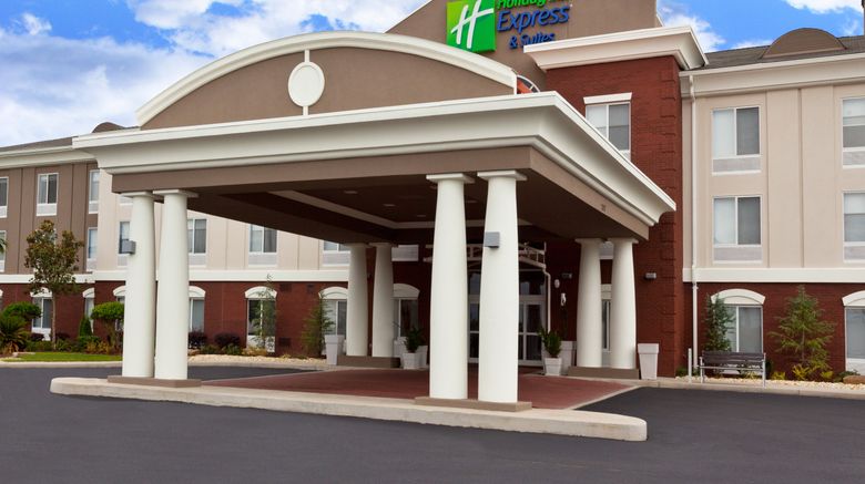<b>Holiday Inn Express/Suites Dothan North Exterior</b>. Images powered by <a href="https://www.leonardoworldwide.com/" title="Leonardo Worldwide" target="_blank">Leonardo</a>.
