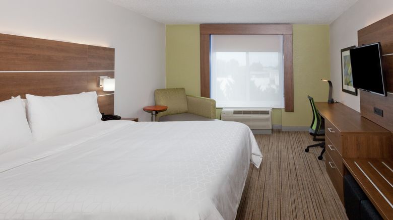 <b>Holiday Inn Express/Suites Dothan North Room</b>. Images powered by <a href="https://www.leonardoworldwide.com/" title="Leonardo Worldwide" target="_blank">Leonardo</a>.