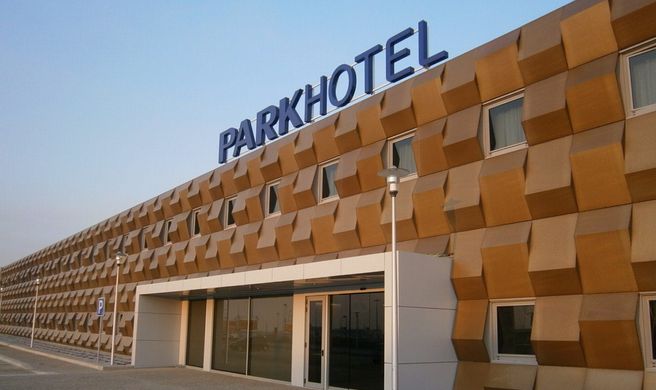 Park Hotel Porto Aeroporto Exterior