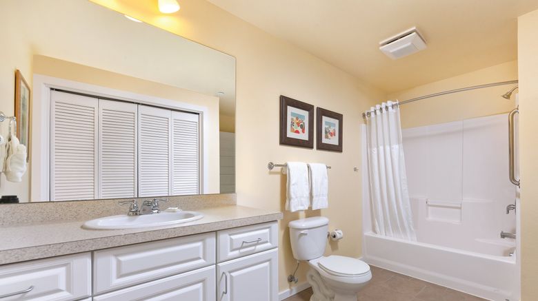 <b>Worldmark Long Beach Room</b>. Images powered by <a href="https://www.leonardoworldwide.com/" title="Leonardo Worldwide" target="_blank">Leonardo</a>.