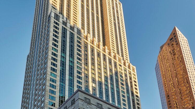 Four Seasons Hotel Chicago Exterior
