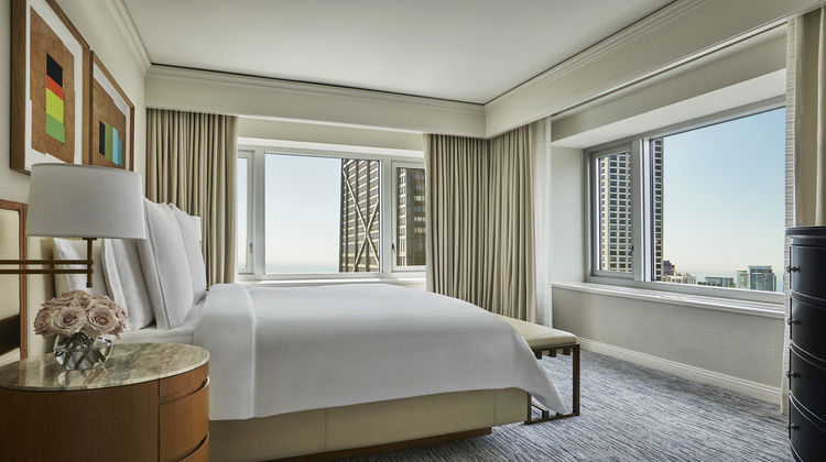 Four Seasons Hotel Chicago Suite