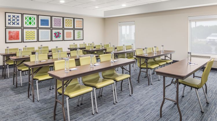 Holiday Inn Express & Suites Greenville Meeting