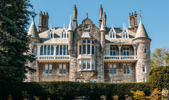 Chateau Rhianfa Exterior