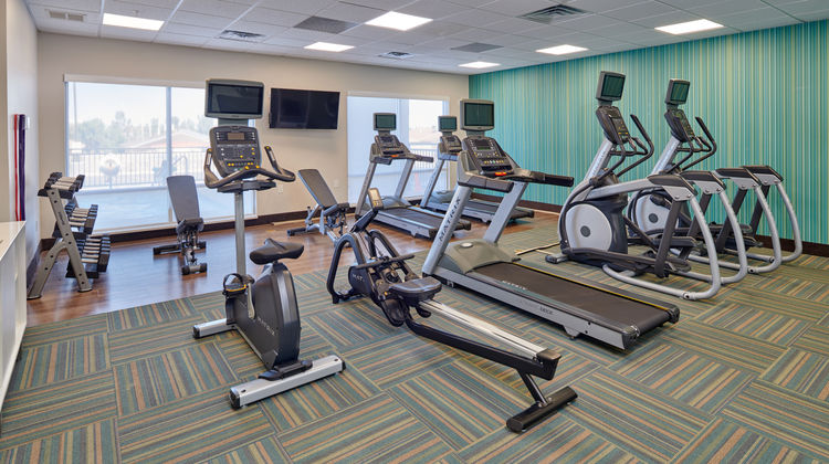 Holiday Inn Express & Suites Loop 375 Health Club