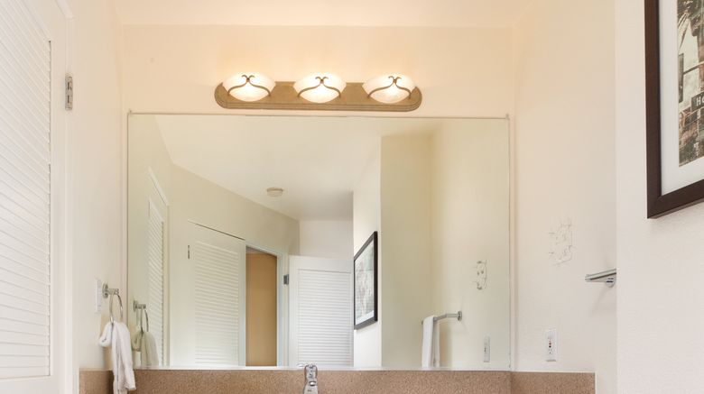<b>WorldMark Pismo Beach Room</b>. Images powered by <a href="https://www.leonardoworldwide.com/" title="Leonardo Worldwide" target="_blank">Leonardo</a>.