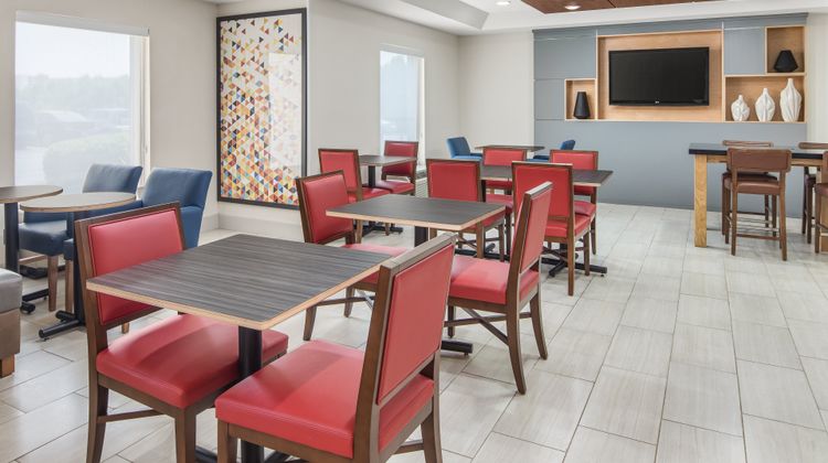Holiday Inn Express & Suites Greenville Restaurant