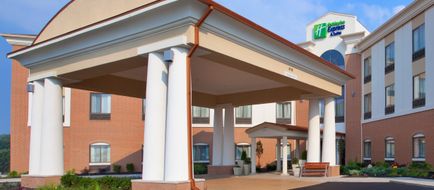 Holiday Inn Express/Stes Akron Reg Arpt Exterior
