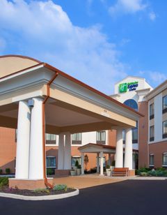 Holiday Inn Express/Stes Akron Reg Arpt