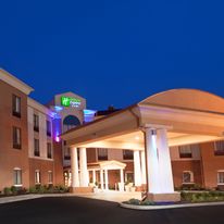 Holiday Inn Express/Stes Akron Reg Arpt