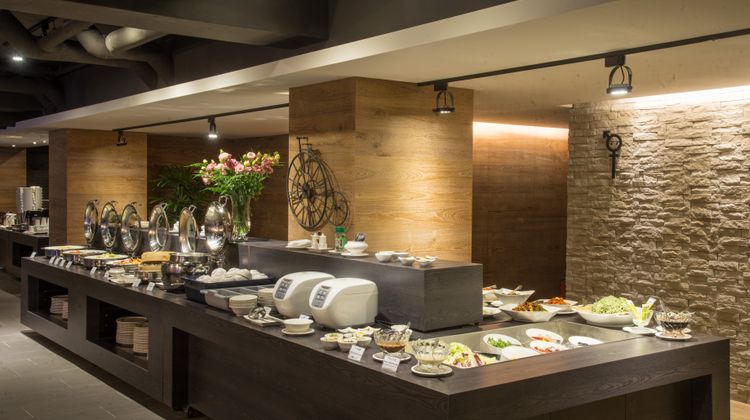 Simple Plus Hotel Restaurant