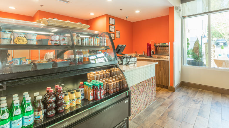 <b>Holiday Inn & Suites Restaurant</b>. Images powered by <a href="https://www.leonardoworldwide.com/" title="Leonardo Worldwide" target="_blank">Leonardo</a>.