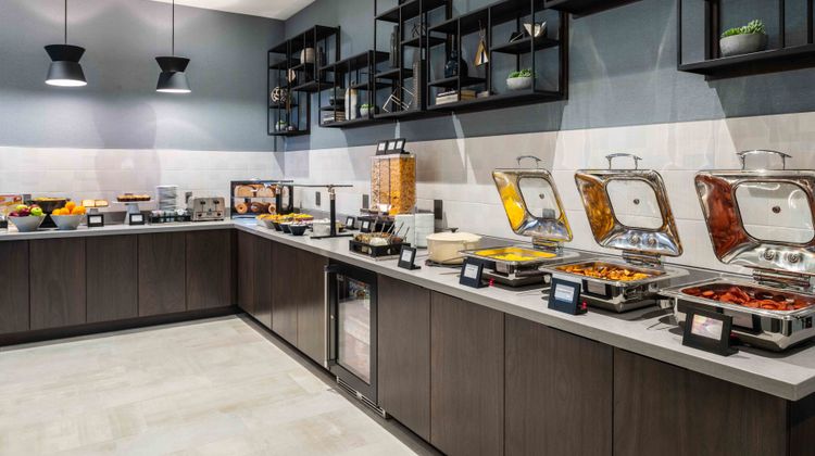 Staybridge Suites Boston South-Quincy Restaurant