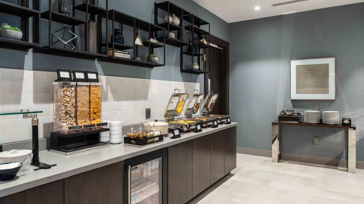 Staybridge Suites Boston South-Quincy Restaurant