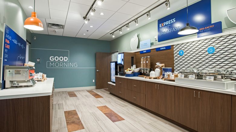 <b>Holiday Inn Express & Suites Racine Restaurant</b>. Images powered by <a href="https://www.leonardoworldwide.com/" title="Leonardo Worldwide" target="_blank">Leonardo</a>.