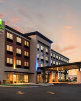 Holiday Inn Express & Suites Racine
