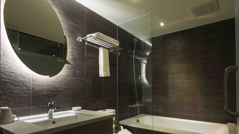 <b>Simple Plus Hotel Room</b>. Images powered by <a href="https://www.leonardoworldwide.com/" title="Leonardo Worldwide" target="_blank">Leonardo</a>.