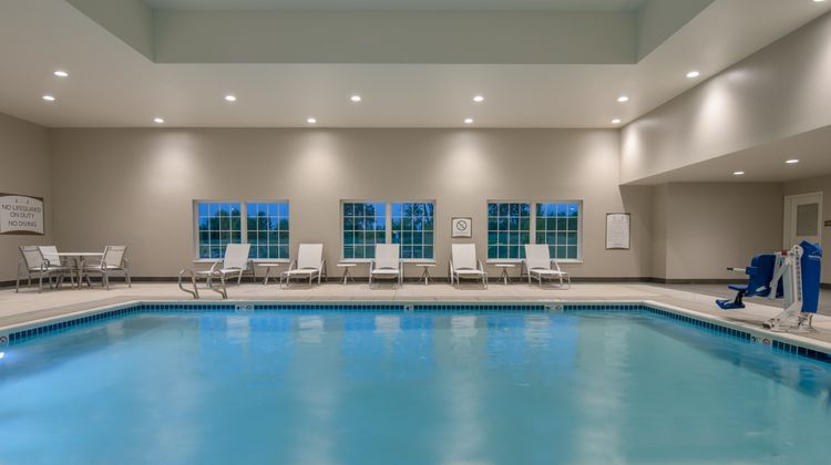Staybridge Suites Hillsboro North Pool