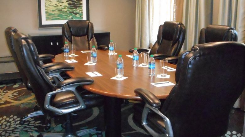 <b>Staybridge Suites Meeting</b>. Images powered by <a href="https://www.leonardoworldwide.com/" title="Leonardo Worldwide" target="_blank">Leonardo</a>.