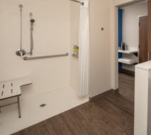 Holiday Inn Express & Suites Camas Room