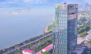 Holiday Inn Nanchang Riverside