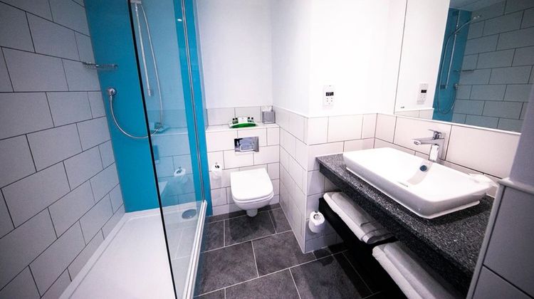 Holiday Inn Kenilworth Room