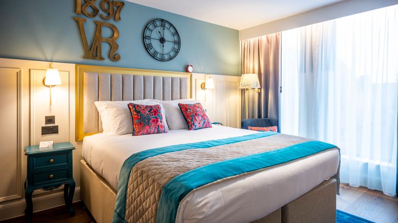<b>Hotel Indigo Chester Room</b>. Images powered by <a href="https://www.leonardoworldwide.com/" title="Leonardo Worldwide" target="_blank">Leonardo</a>.