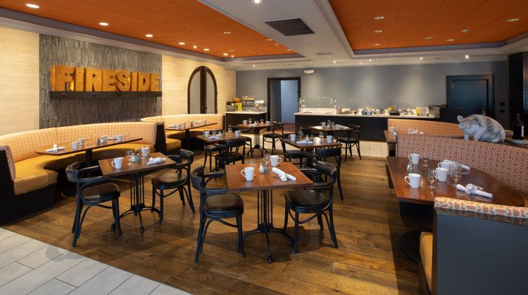 Crowne Plaza Costa Mesa Restaurant