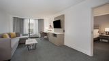 Crowne Plaza Costa Mesa Suite