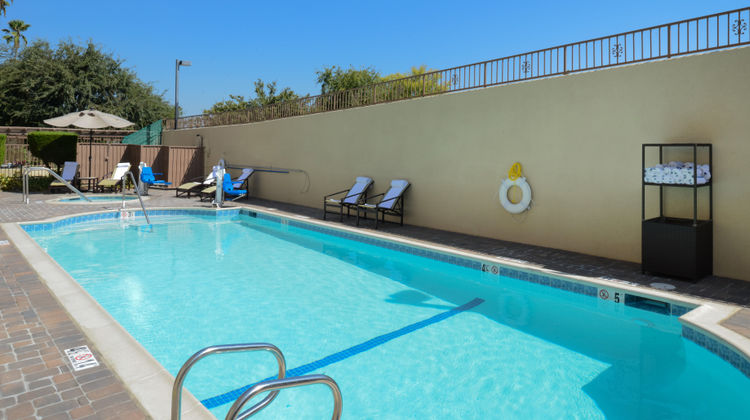 Holiday Inn Express Hotel & Suites Pool