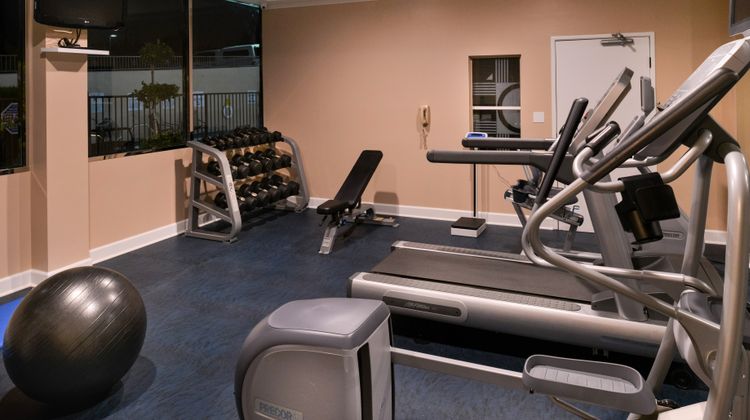 Holiday Inn Express Hotel & Suites Health Club